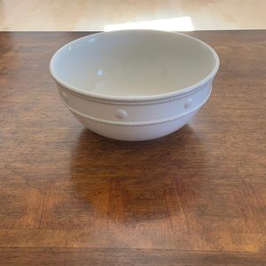 Juliska Mixing Bowl Berry and Thread Whitewash